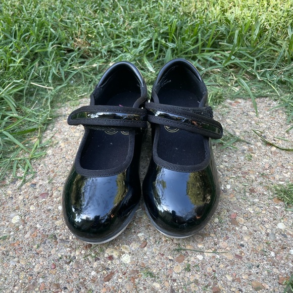 Black Patent Leather Kids Tap Shoes - Picture 3 of 4